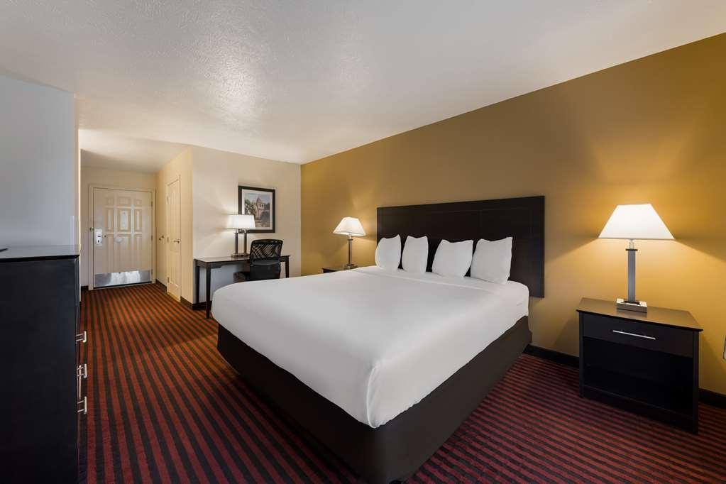 Best Western Salinas Valley Inn & Suites Kamer foto