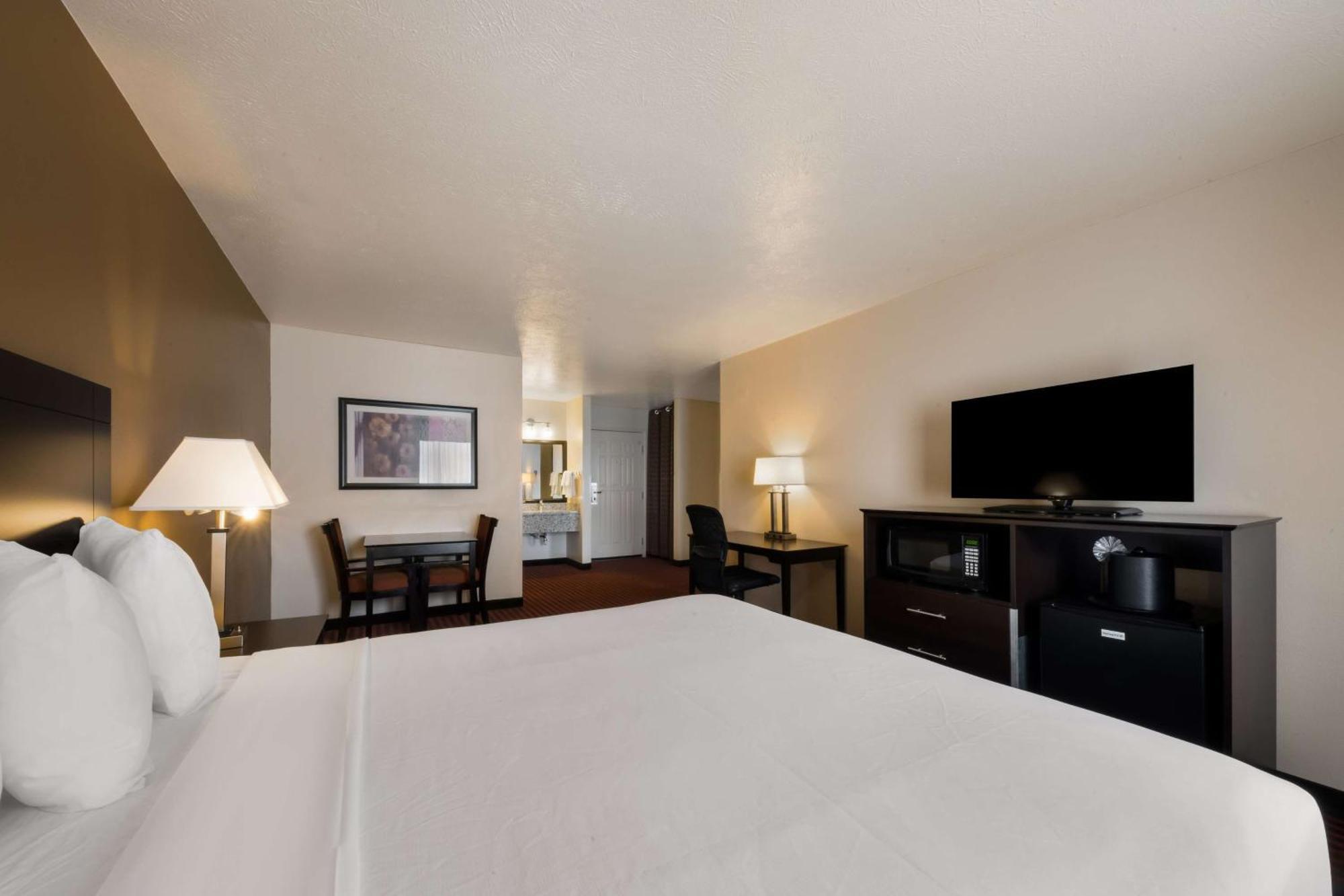Best Western Salinas Valley Inn & Suites Buitenkant foto