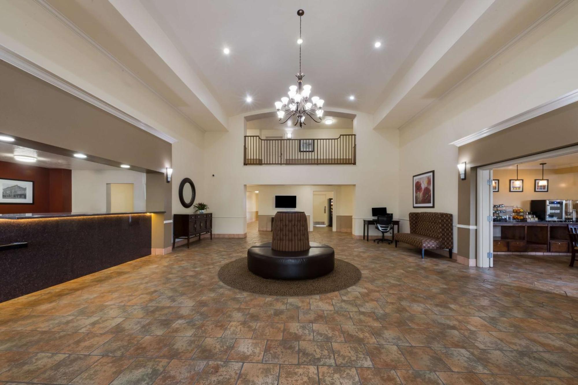 Best Western Salinas Valley Inn & Suites Buitenkant foto